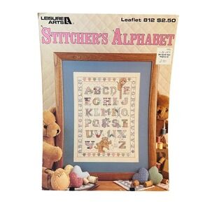 Leisure Arts Leaflet 812 Stitcher's Alphabet Cross Stitch Pattern - 1989 Vintage